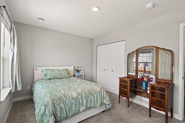 12536 Guadalcanal Circle NE E, Blaine, MN 55449