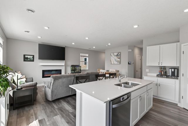 12536 Guadalcanal Circle NE E, Blaine, MN 55449