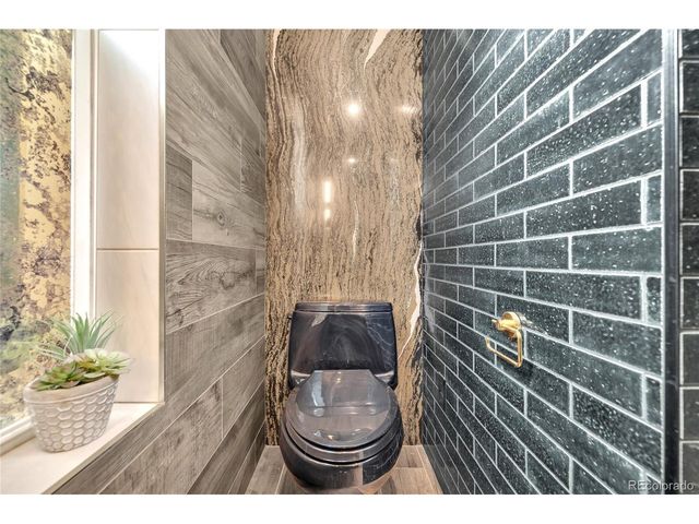 2545 N Lafayette St, Denver, CO 80205