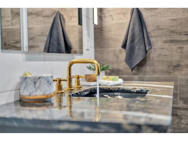 2545 N Lafayette St, Denver, CO 80205