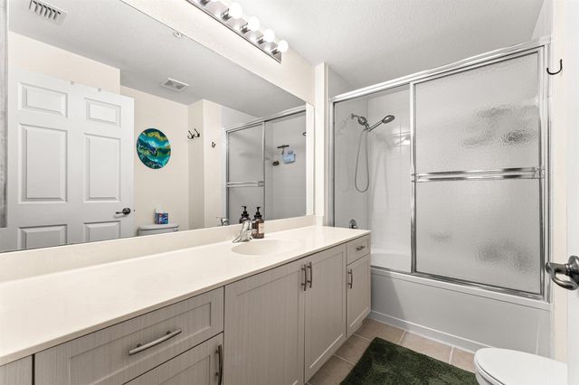 2801 SARENTO Place 102, Palm Beach Gardens, FL 33410