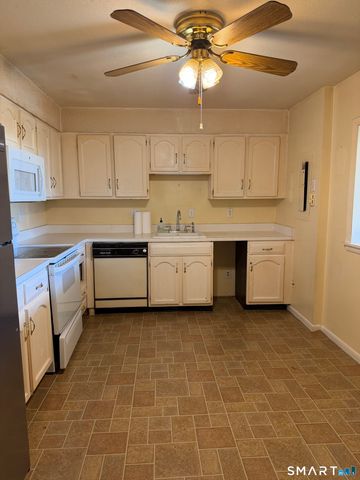 50 Birdseye Street 202, Stratford, CT 06615