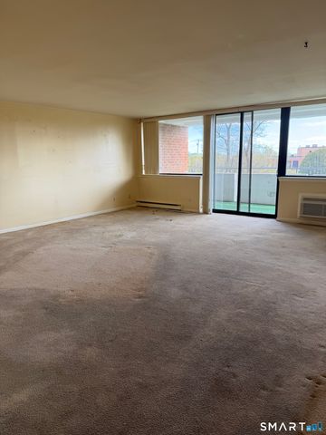 50 Birdseye Street 202, Stratford, CT 06615
