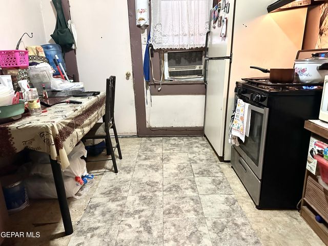 2928 E San Antonio Avenue, El Paso, TX 79905