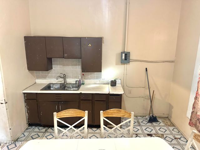 2928 E San Antonio Avenue, El Paso, TX 79905