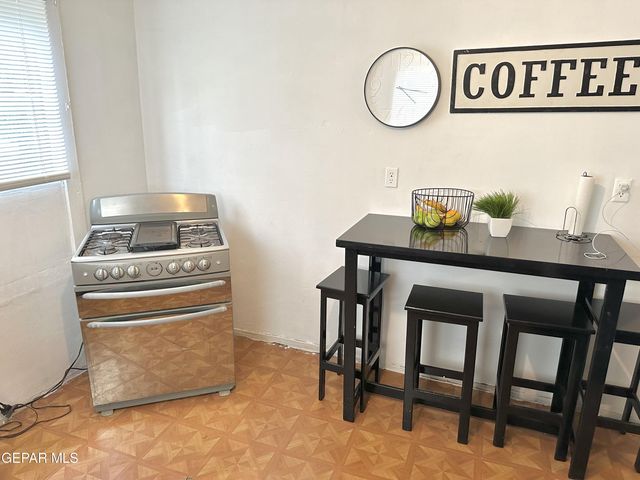 2928 E San Antonio Avenue, El Paso, TX 79905