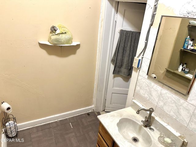 2928 E San Antonio Avenue, El Paso, TX 79905