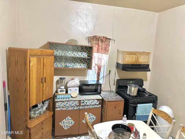 2928 E San Antonio Avenue, El Paso, TX 79905