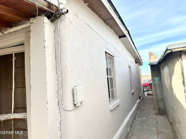 2928 E San Antonio Avenue, El Paso, TX 79905