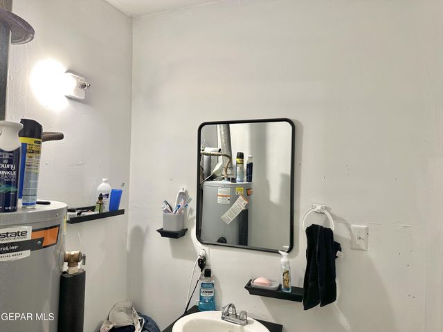 2928 E San Antonio Avenue, El Paso, TX 79905