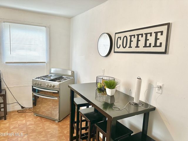 2928 E San Antonio Avenue, El Paso, TX 79905