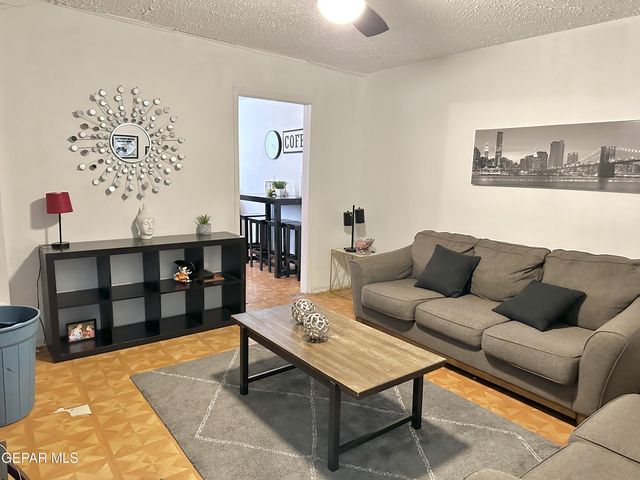 2928 E San Antonio Avenue, El Paso, TX 79905