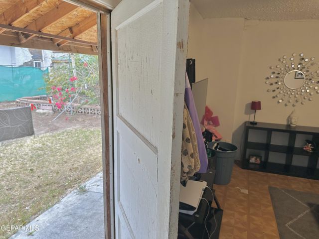 2928 E San Antonio Avenue, El Paso, TX 79905