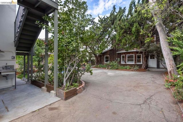 1937 Haste St, Berkeley, CA 94704