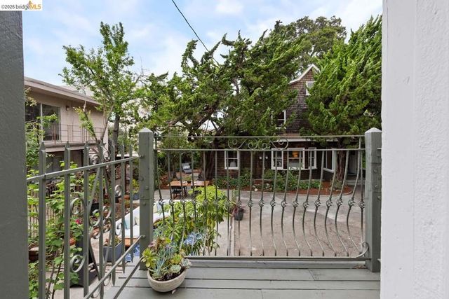 1937 Haste St, Berkeley, CA 94704