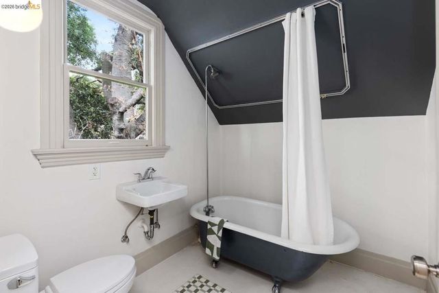 1937 Haste St, Berkeley, CA 94704