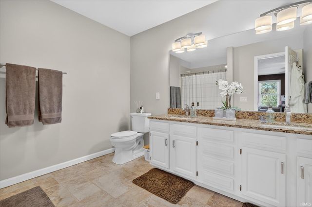 50621 Bear Claw Court, Granger, IN 46530