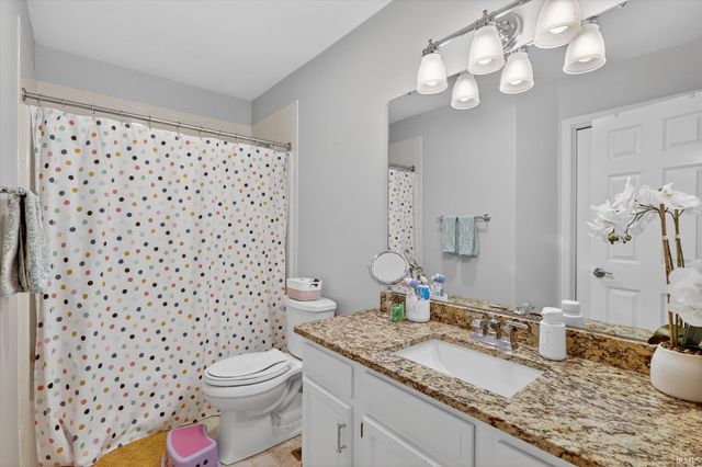 50621 Bear Claw Court, Granger, IN 46530