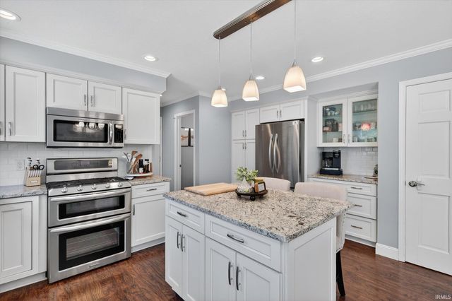 50621 Bear Claw Court, Granger, IN 46530