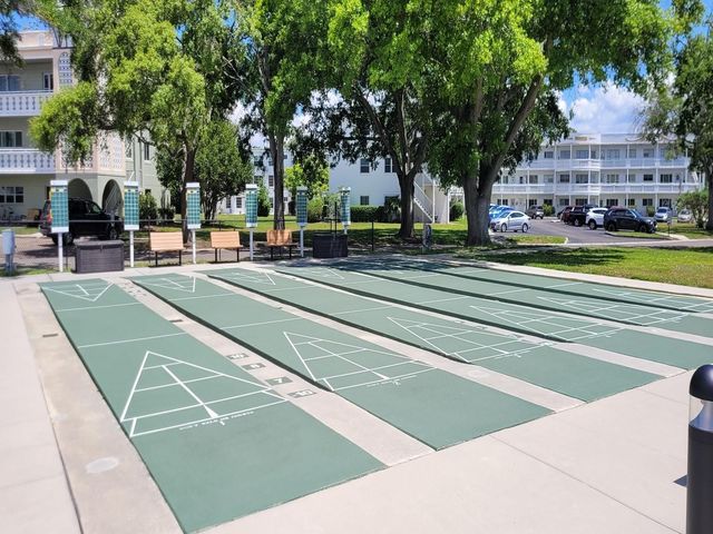 2298 NETHERLANDS DRIVE 32, Clearwater, FL 33763