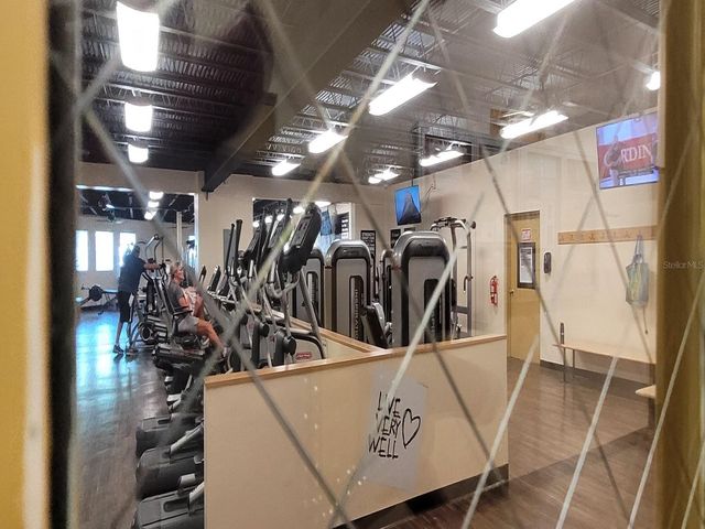 2298 NETHERLANDS DRIVE 32, Clearwater, FL 33763