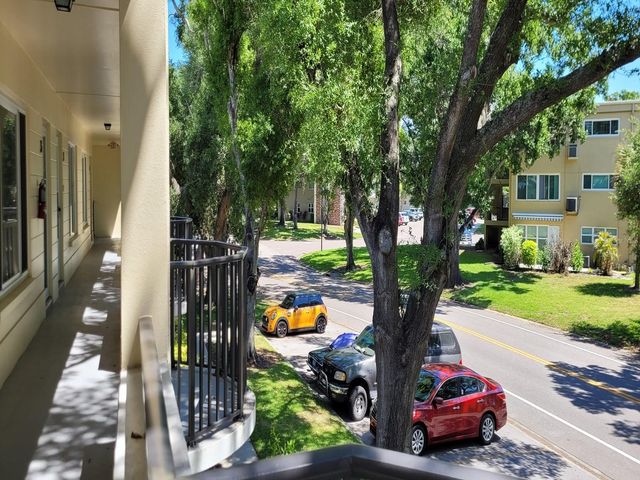 2298 NETHERLANDS DRIVE 32, Clearwater, FL 33763