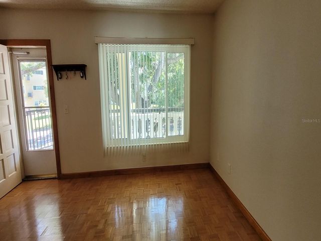 2298 NETHERLANDS DRIVE 32, Clearwater, FL 33763