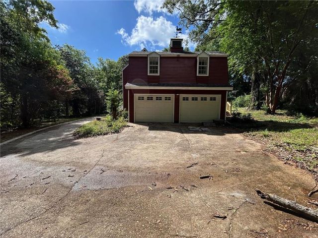 2401 Waterford Drive, Semmes, AL 36575