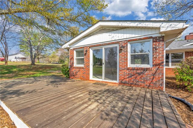 150 Pine Mountain Drive, Easley, SC 29640