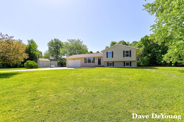 6756 119th Avenue, Fennville, MI 49408