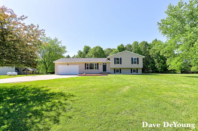 6756 119th Avenue, Fennville, MI 49408