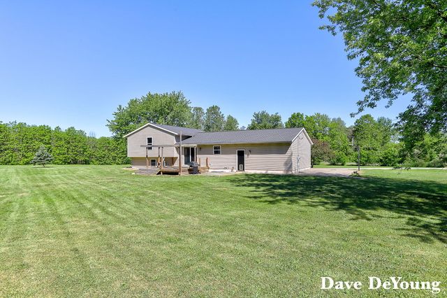 6756 119th Avenue, Fennville, MI 49408