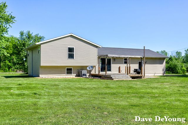 6756 119th Avenue, Fennville, MI 49408