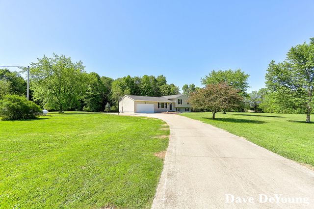 6756 119th Avenue, Fennville, MI 49408