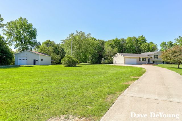 6756 119th Avenue, Fennville, MI 49408
