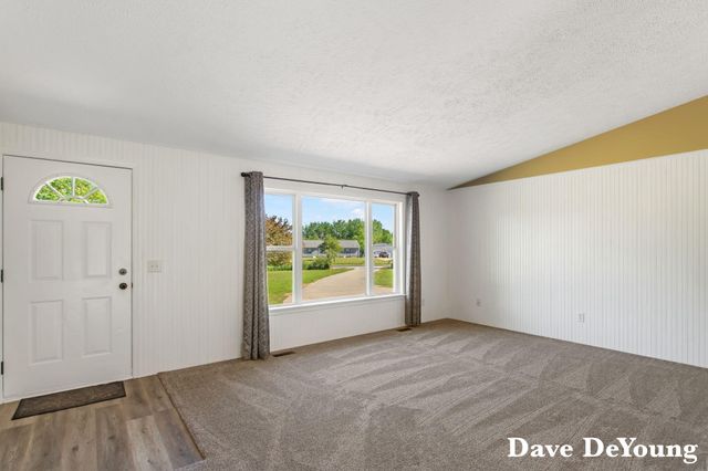 6756 119th Avenue, Fennville, MI 49408