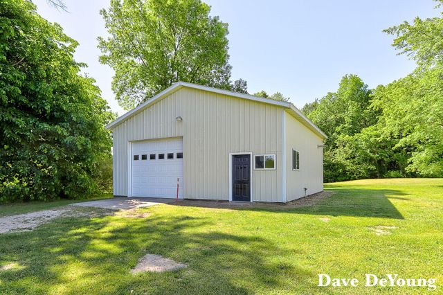 6756 119th Avenue, Fennville, MI 49408