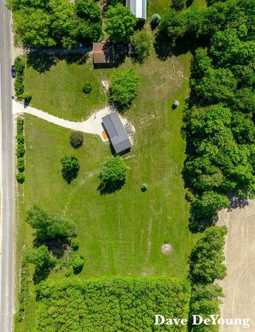 6756 119th Avenue, Fennville, MI 49408