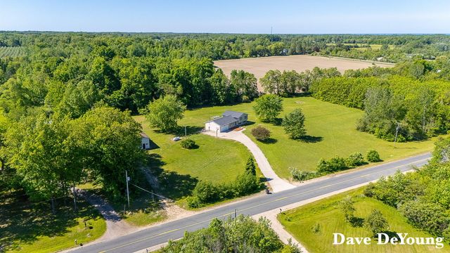 6756 119th Avenue, Fennville, MI 49408
