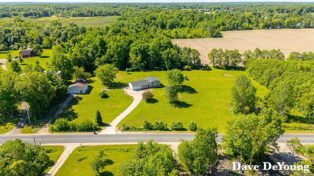 6756 119th Avenue, Fennville, MI 49408