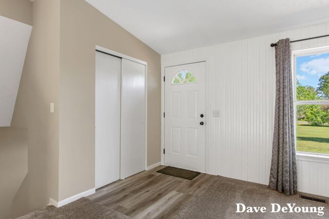 6756 119th Avenue, Fennville, MI 49408