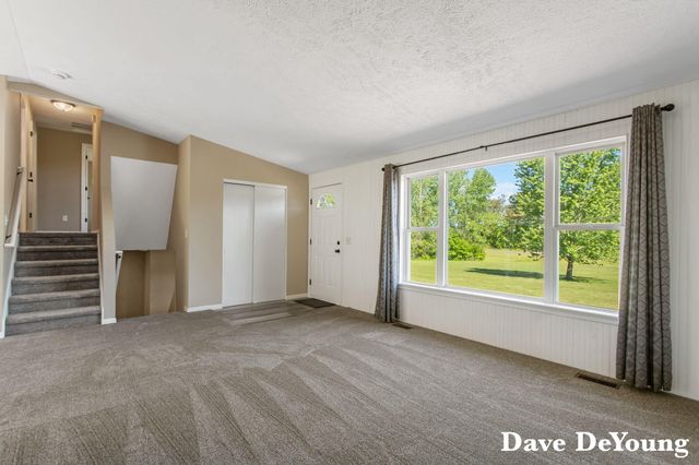 6756 119th Avenue, Fennville, MI 49408
