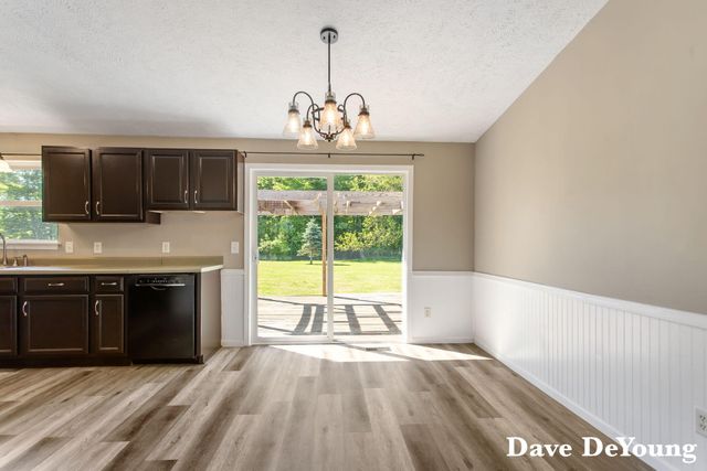 6756 119th Avenue, Fennville, MI 49408