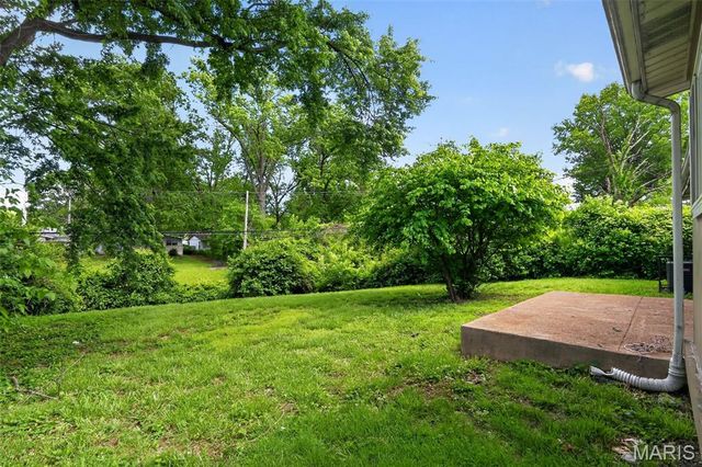 10836 Hallstead Drive, St Louis, MO 63136