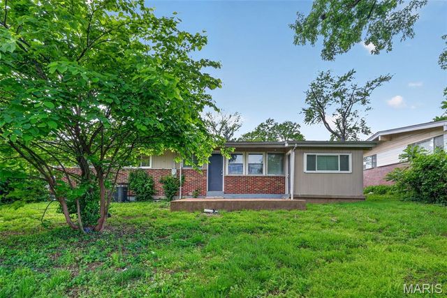 10836 Hallstead Drive, St Louis, MO 63136
