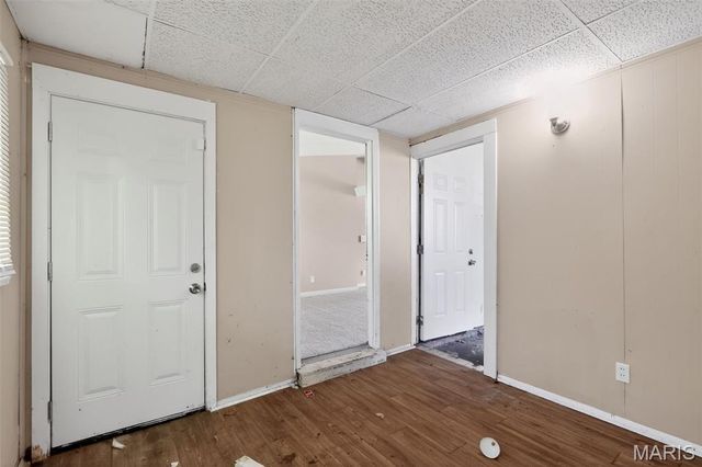 10836 Hallstead Drive, St Louis, MO 63136