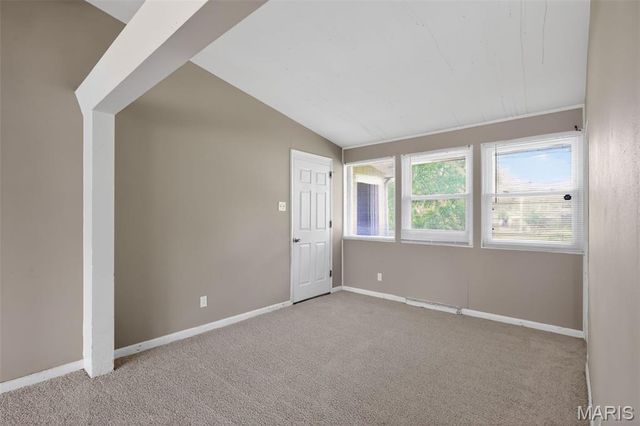 10836 Hallstead Drive, St Louis, MO 63136