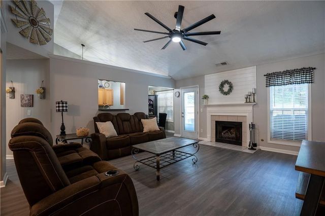 75 Oak Ridge Court, Douglasville, GA 30134