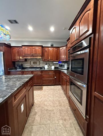 2114 Spring Hollow Drive, Jonesboro, AR 72404