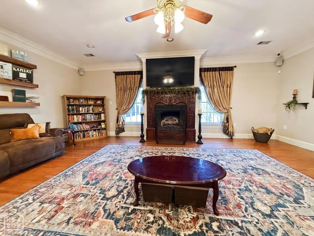 2114 Spring Hollow Drive, Jonesboro, AR 72404